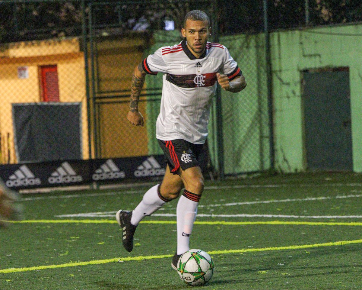Flamengo's tweet photo. O Mengão estreou no Campeonato Brasileiro de Fut7 com o pé direito. Vitória por 1 a 0 sobre o Instituto de São Paulo! O gol da partida foi marcado por Yan! 

Neste domingo, às 19h50, o Mais Querido enfrenta o Ribeirão. 

#VamosFlamengo

📸 Marlon Goulart https://t.co/O8yusKf7TO
