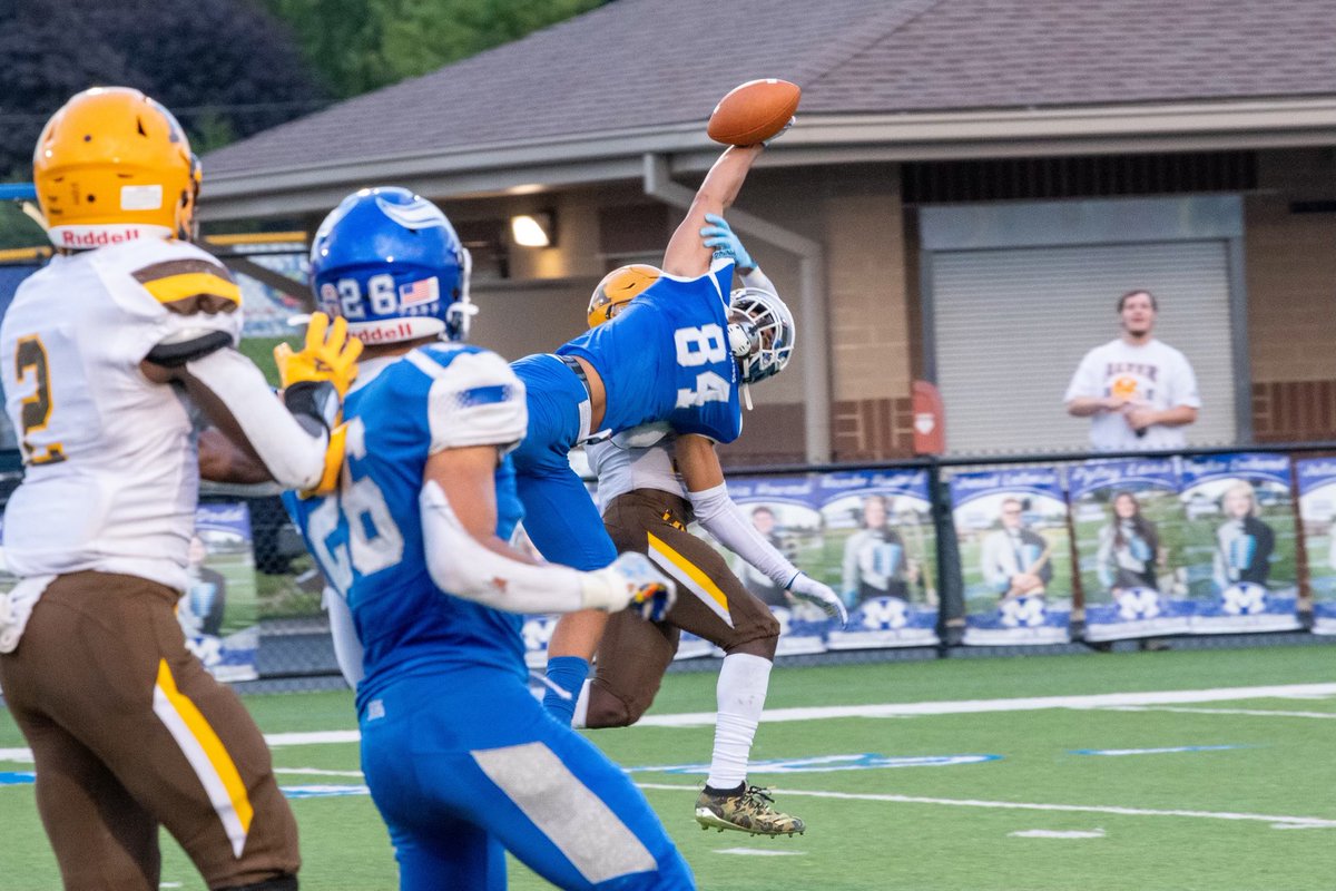 BurgFtball's tweet photo. A different perspective of the snag…⁦@jackson_mcgohan⁩ https://t.co/lT2SqDeMP8