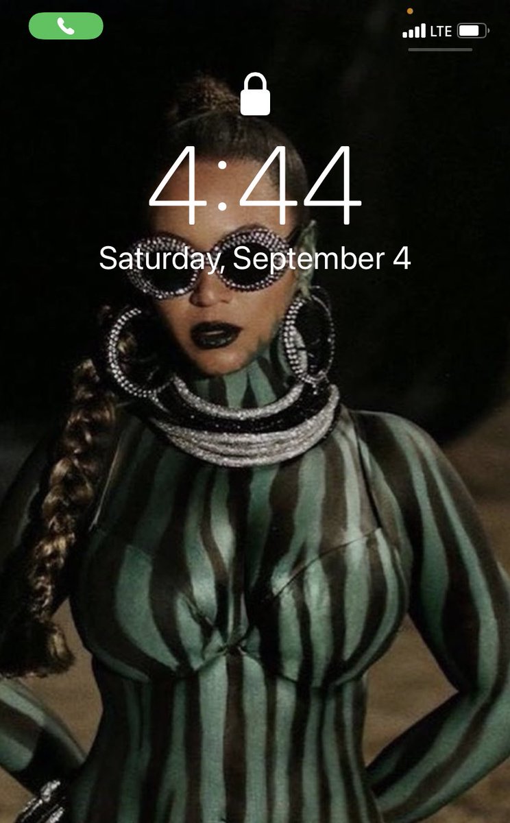 dejsdiary's tweet image. 4:44 on #beyday ❤️
