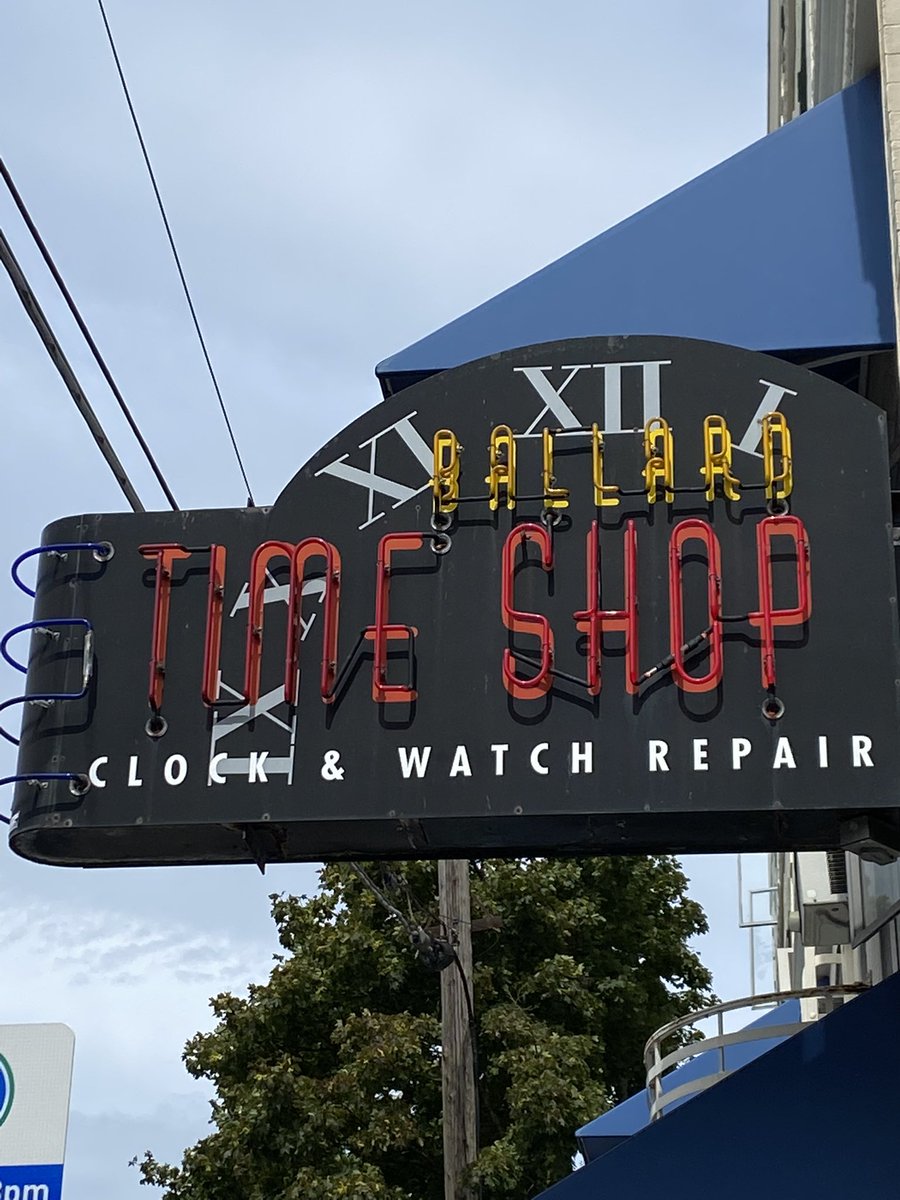 Now that #Ballard has a #HarryPotter pub, you also need to check out The Doctor’s portal:
#DoctorWho #PAXWest