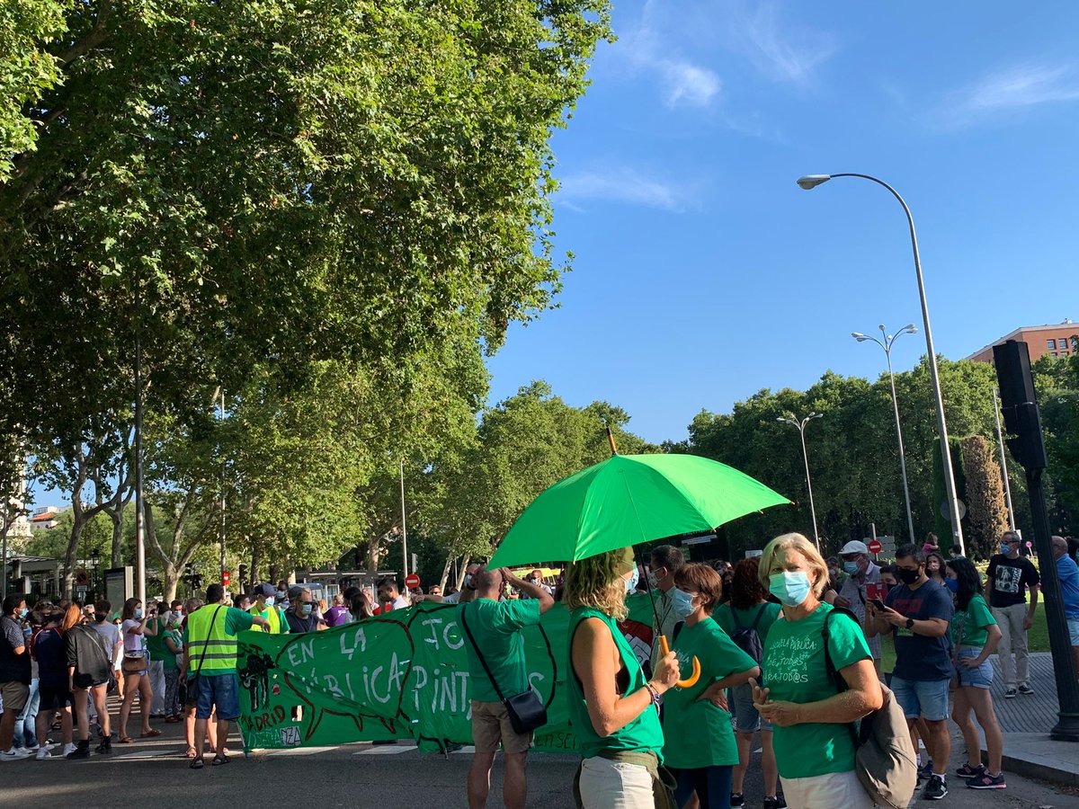 ADIMA_interinxs's tweet photo. ¡Sábado de manifestación, sábado de defensa de la educación pública!
Se han hecho eco los medios.
@telediario_tve @sextaNoticias 
Gracias por participar https://t.co/w5CStnOdRx