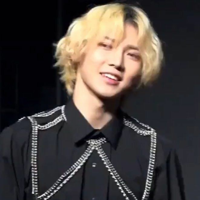 EB0YSANG's tweet photo. https://t.co/9BdNLY34VF