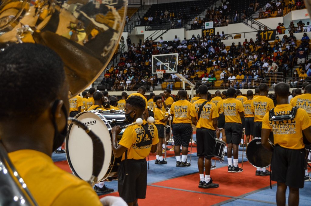 nickography__'s tweet photo. Pep Rally season is back!!📣🖤🐯

w/ @WhatsUpwithFSUB 
#GramFam #GramFam25 #GramFam24 #GramFam23 #GramFam22 https://t.co/H9WO4qUjlb