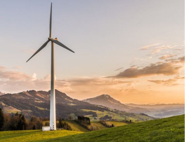 To help foster rapid growth of clean tech innovations, AWS along with Freshwater Advisors, is running the Clean Energy Startup Accelerator. We will select 10 startups to participate in the five-week accelerator in 2021. bit.ly/3n1ikuT