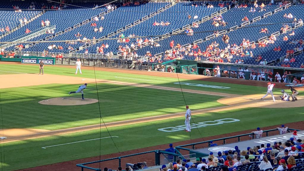 stu_rush's tweet photo. I was determined to stick to my guns. I refused to pay full price for a seven inning game. But when I found a great seat for the 6pm game for less than half price, well... I just had to come see my @Mets. AND... the first game is still going on!! #mets #MetsLife https://t.co/tKZZ4qoVA7