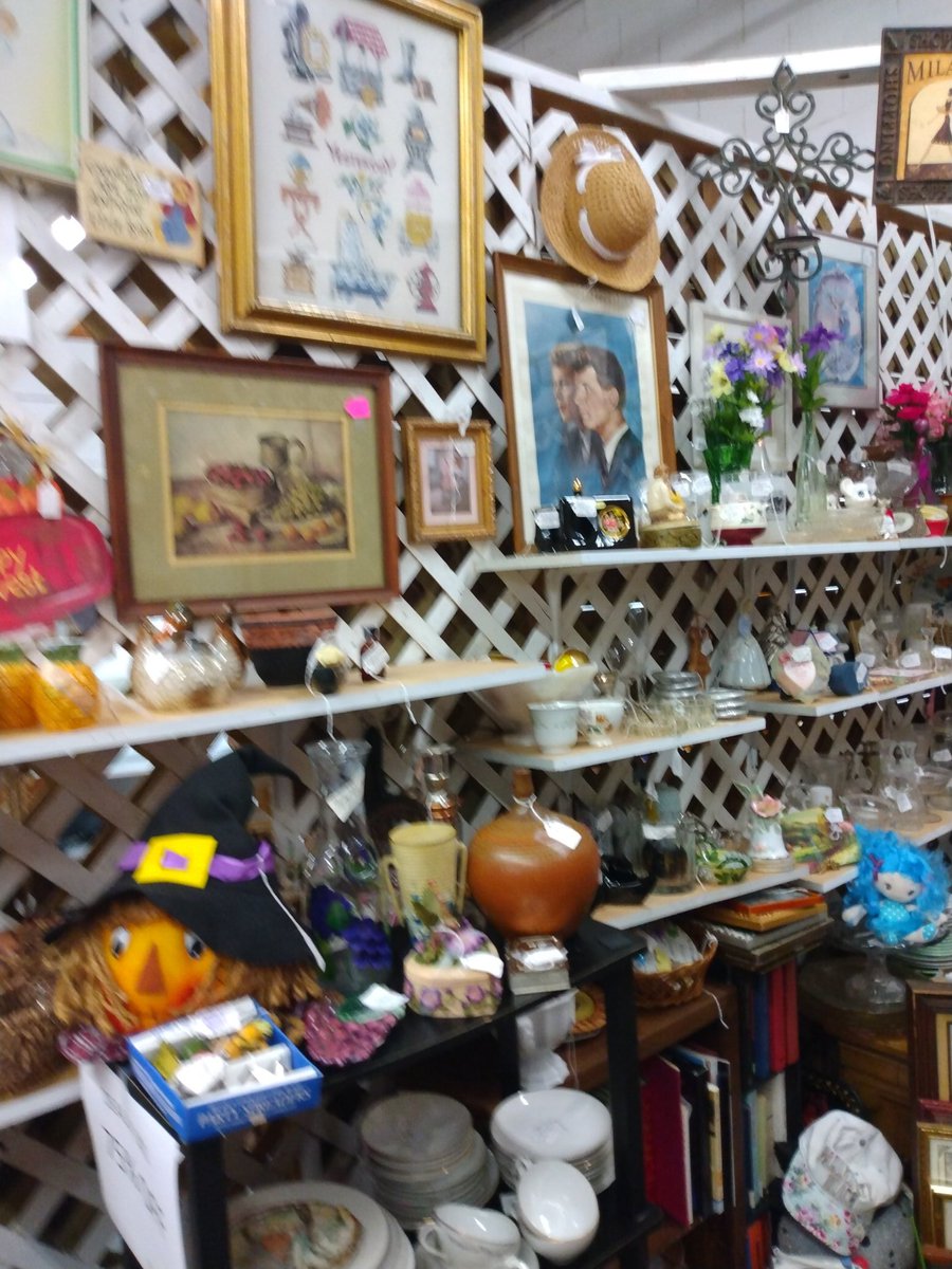 Juliermiles tweet media