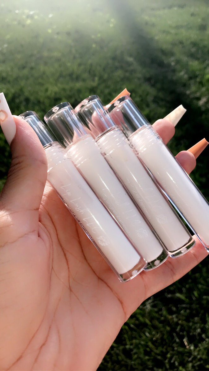 liplushllc's tweet photo. Hey ladies 🙌🏽 Check out our clear tubes from our Lip Drip Collection ✨ #lipglossbusiness #smallbusinessowner #supportsmallbusiness #BlackOwnedBusiness https://t.co/P64K4DM7MR