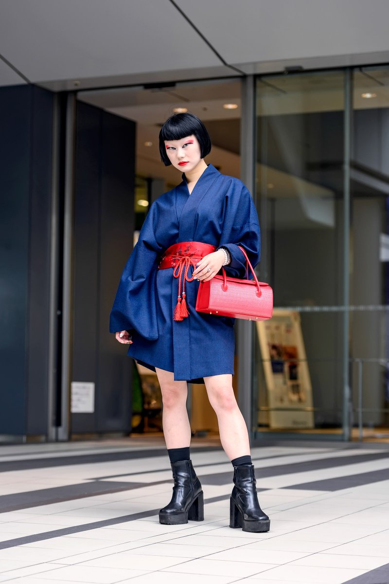 sadaboutchiffon's tweet photo. TOKYO FASHION WEEK SPRING 2022 - Street Style [1/3].
photos by @TokyoFashion https://t.co/eqASAqM4Q3