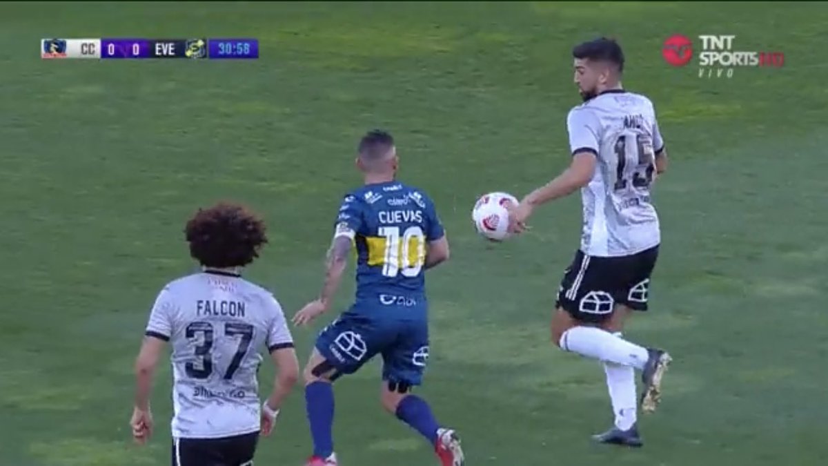 marcelismo26's tweet photo. ahora entiendo porque porque les gusta tanto jugar en Talca https://t.co/PL1UrZKgaO