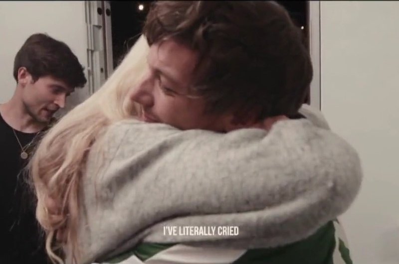 IwtfearIess's tweet photo. hay que proteger a Helene de todo, esa mujer le dijo a louis todo lo q nosotras le queremos decir y él la ama

#AwayFromHomeFestival https://t.co/OM5lKckh9p