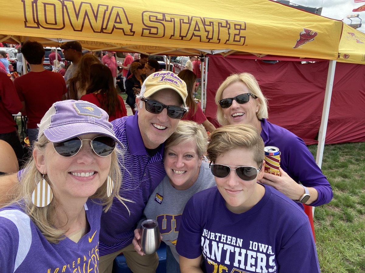 kathywox's tweet photo. Go Panthers!!
#UNI, #CyclONEnation https://t.co/yzmfuDt1ig