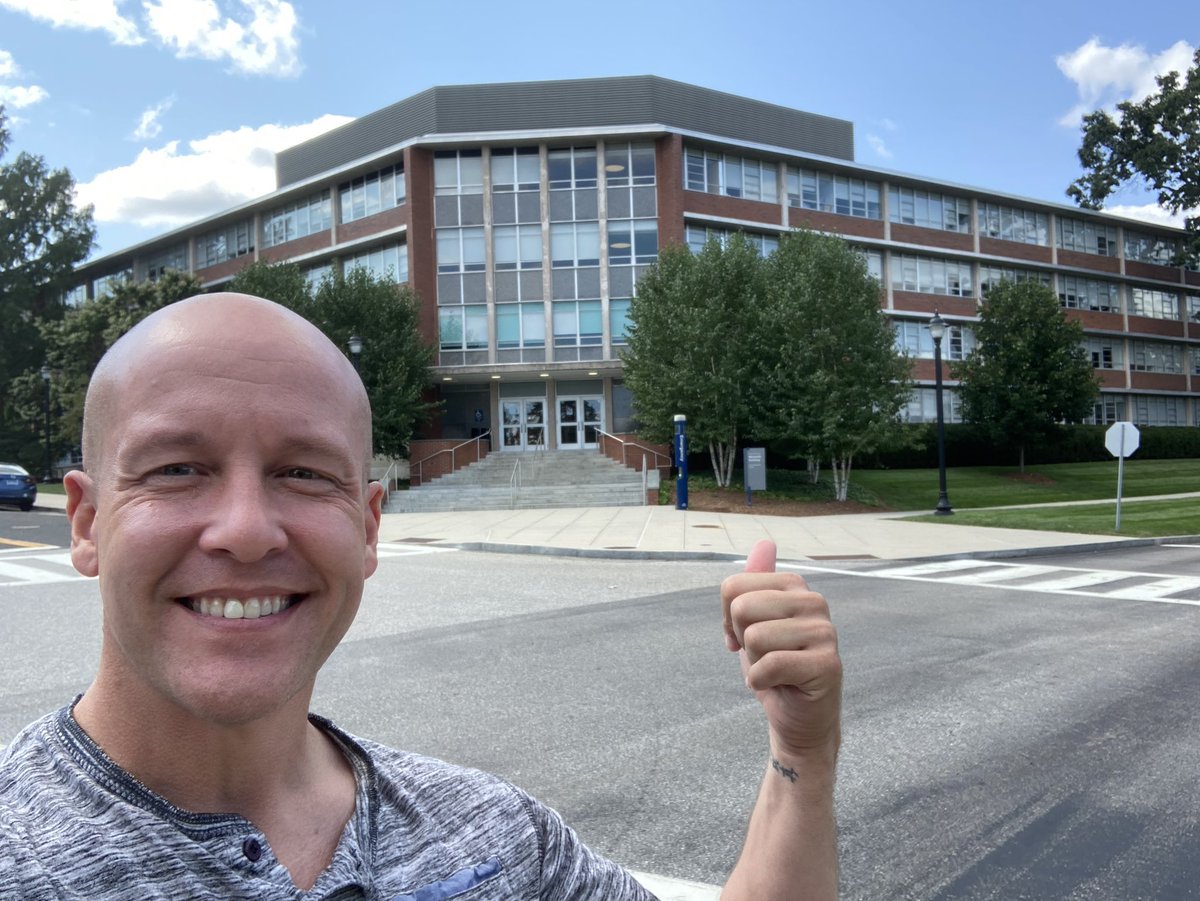 mrEnhs's tweet photo. 30 years ago TODAY I attended my 1st day of classes at UCONN, then drove home to Fairfield for my
Eagle Scout Board of Review.
What. A. DAY! #UCONN #Monteith #Towers #ColtHall #wowimold https://t.co/G1PknWRE8d