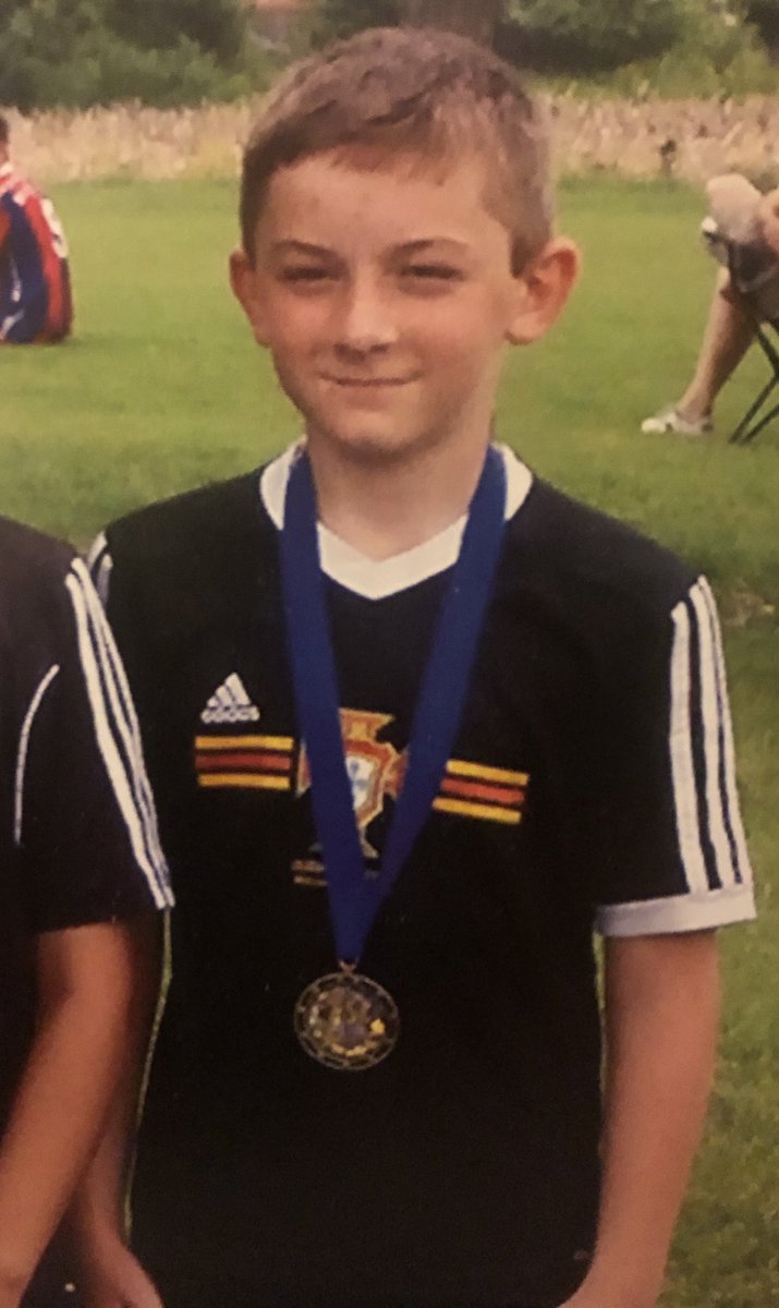 stoops_rhonda's tweet photo. 🎉Happy 18th Birthday Caleb!❤️ So proud of the fine young man you are today, but missing my sweet little boy! Enjoy Senior year and let your light shine always❤️ https://t.co/pTniqZoXMf
