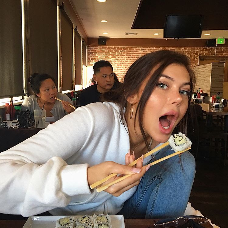 picssbooks's tweet photo. look who learned to eat with hashis!!!

kaimori via Instagram https://t.co/sGTJnUEdYt