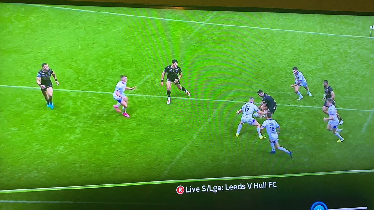 JHart1865's tweet photo. At 24-14 Robert Hicks called this offside on the field, with no thought to send it upstairs to check. From the resulting penalty for ‘offside’ Leeds went up the other end and scored.

Moments that ruin games and seasons and no accountability. https://t.co/gFC1HNgTnk