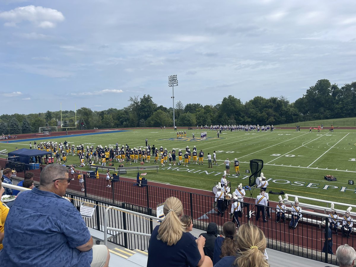McIntyreTyler98's tweet photo. Great game day visit @MSJ_FB Huge thanks to @coachtmsj for the invite!! @cards_football https://t.co/mhSfYZ5whZ