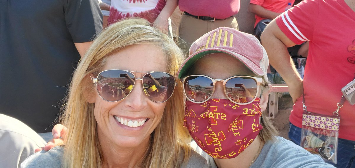 andithome2013's tweet photo. Proud members of #CyclONEnation https://t.co/zUfLwwHQpm