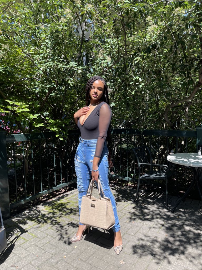 janainandi's tweet image. Glowing &amp;amp; Growing 🌱