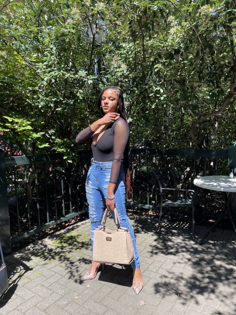 janainandi's tweet image. Glowing &amp;amp; Growing 🌱