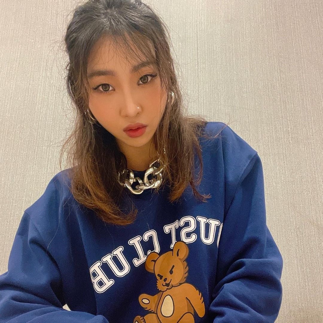 GongMinzyBrasil's tweet photo. 📸
🔗https://t.co/Ttm69hA1Je
'Azul 💙 @.aging.ccc 🧸#ursodepelucia #agingccc.'
#MINZY #공민지 @mingkki21 #TEAMO
Cr: _minzy_mz https://t.co/86SBGorzEa