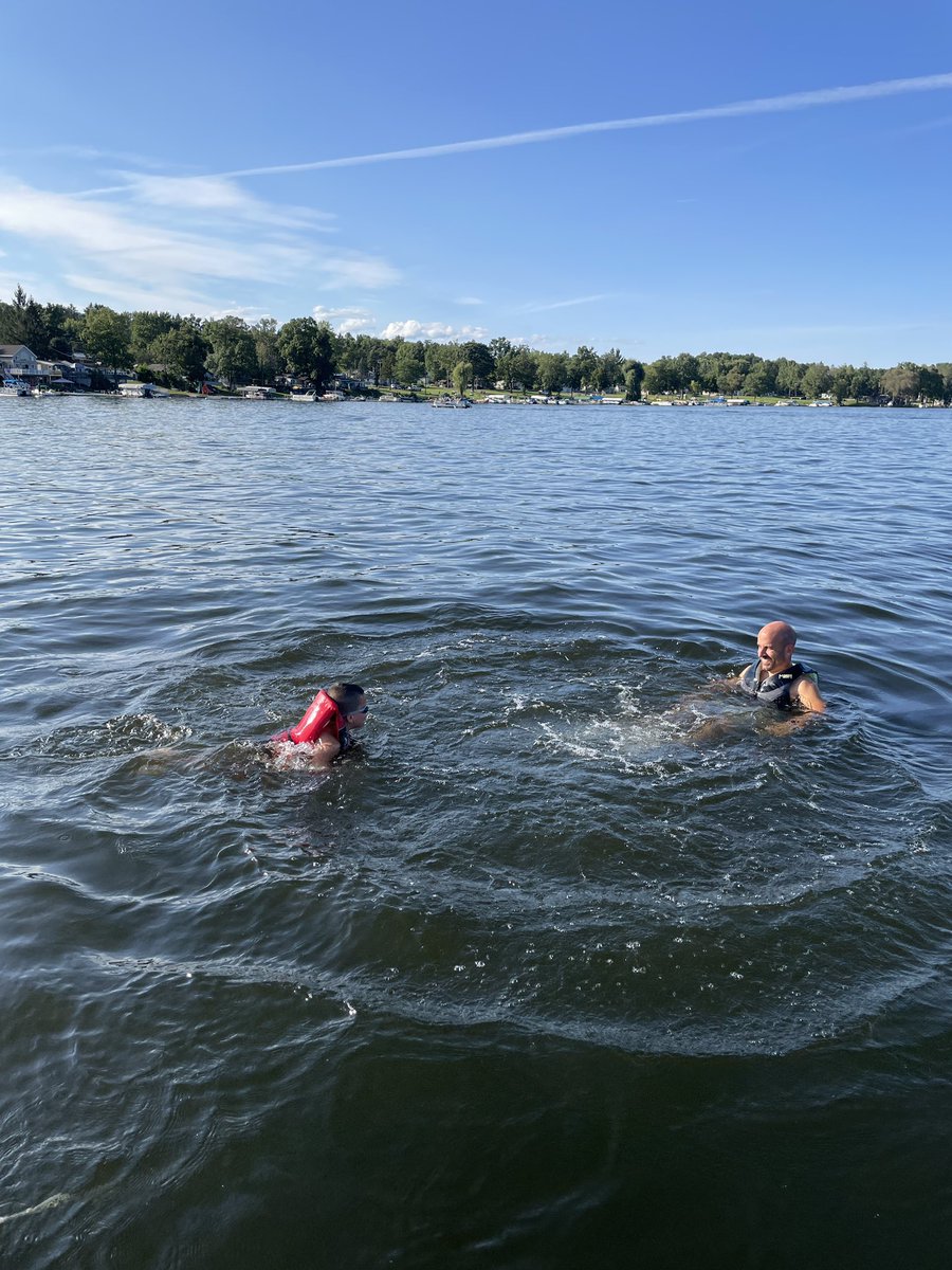 mrssaldino's tweet photo. Enjoying the last few days of summer ❤️ #lakelife https://t.co/I8P9LyyrIq