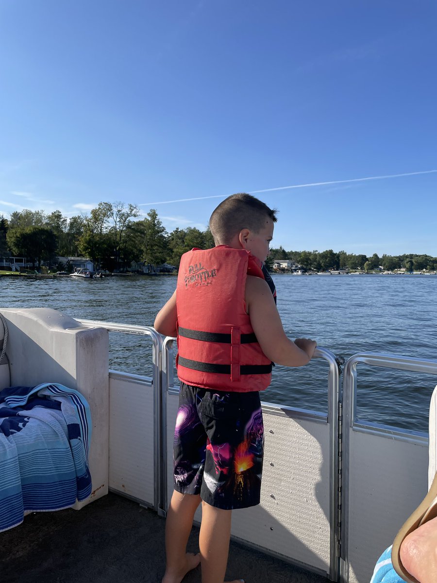mrssaldino's tweet photo. Enjoying the last few days of summer ❤️ #lakelife https://t.co/I8P9LyyrIq