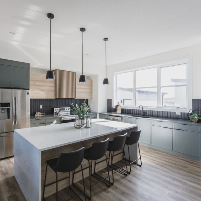 MuttiHomes's tweet photo. 7751 Yorke Mews- Our 2nd Showhome in Blatchford is NOW OPEN for viewing!

PC: @rkphoto_ - Always an amazing job with the photography of our beautiful homes! https://t.co/6qtb7dN9v9