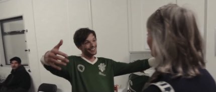 mlths_'s tweet photo. Lo único que quiero vivir en esta vida es esto: 
I LOVE YOU #LouisTomlinson https://t.co/19xpC6X7Tg