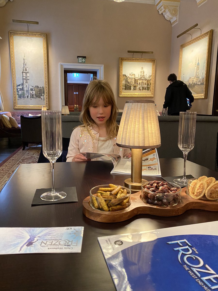 cwal79's tweet photo. Unashamed @frozenlondon  appreciation tweet. From the red coats in VIP, to box office staff, and of course the wonderful cast - a lovely evening at the theatre for my daughter’s first ever west end trip! https://t.co/wA1Vheov81