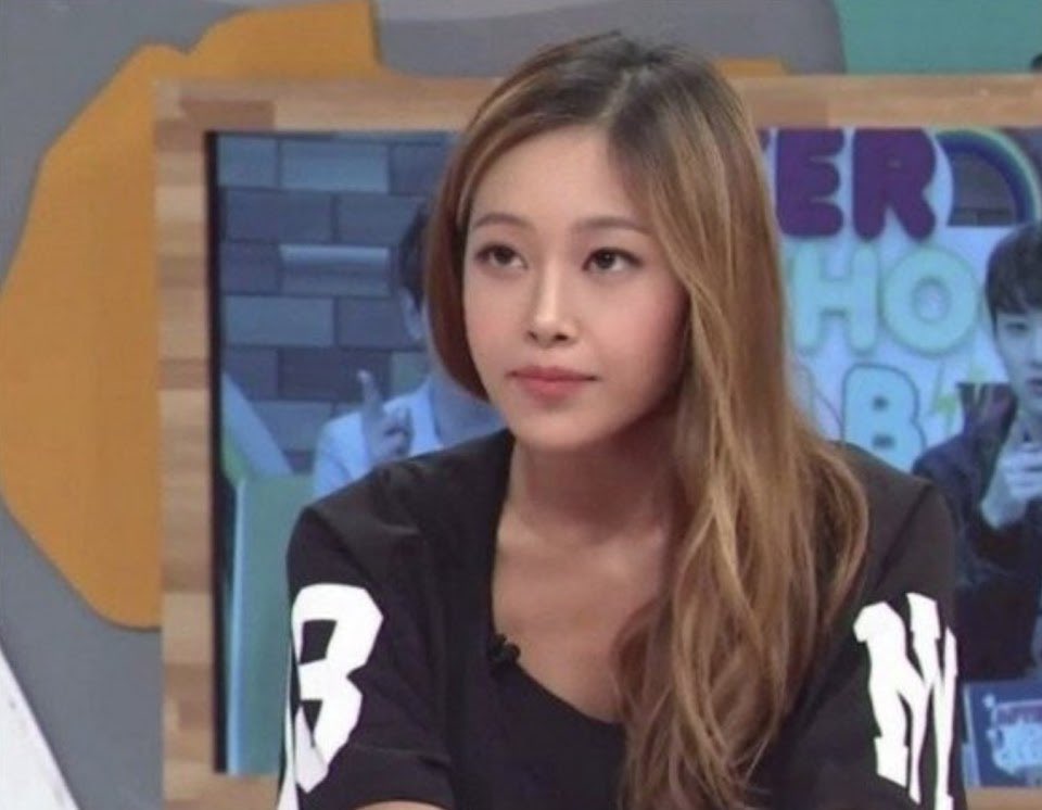 54hrtz's tweet photo. omg this is jessi ?? https://t.co/g2ech6zwfb