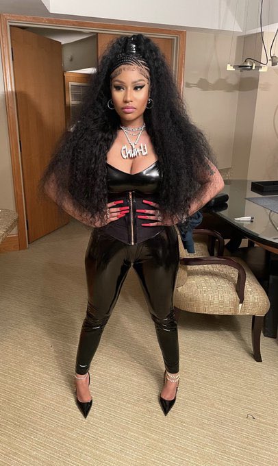 ___Famous1's tweet photo. @SevenEven10 @statsofminaj @NICKIMINAJ 😘💋 https://t.co/S28YlnAYAP