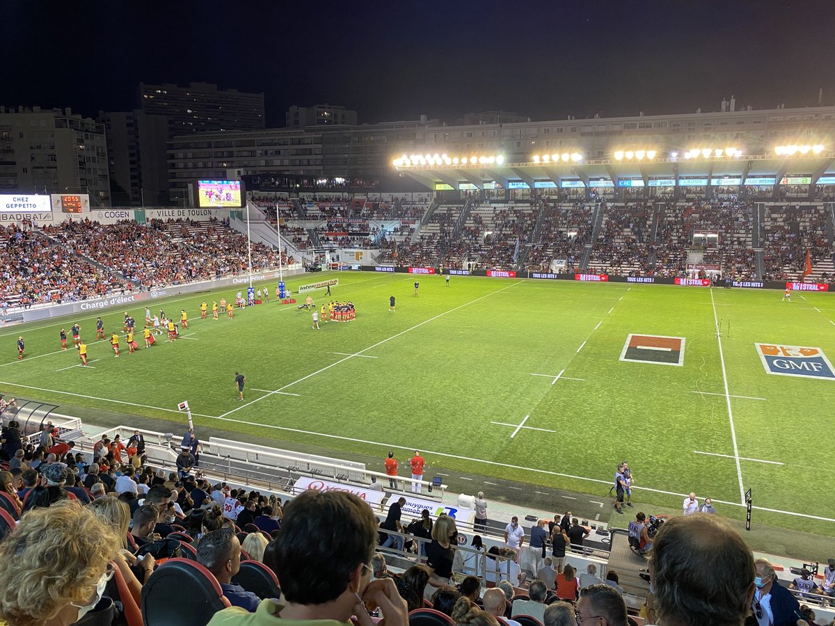 MicaMech's tweet photo. #RCTMHRC 🏉 Un grand bonheur de pouvoir retourner au stade 🏟 . 1 an1/2 d’attente… Quelle ambiance ! Une belle saison de ⁦@top14rugby⁩ s’annonce. Allez ⁦@RCTofficiel⁩ https://t.co/Vmb0s5jsoS