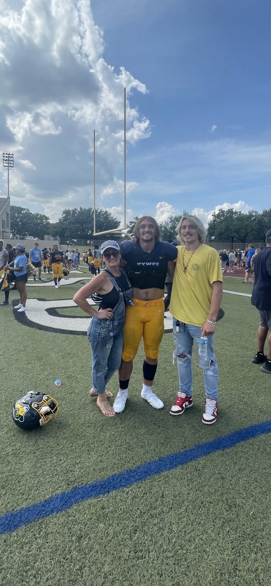 Only1CaseyJo's tweet photo. @tpull_ @PettwayDylan He sealed the victory!  It was such a great game to the very end! So very happy Miles and I were in Ft. Worth for the game! https://t.co/p1YdYP9C7v