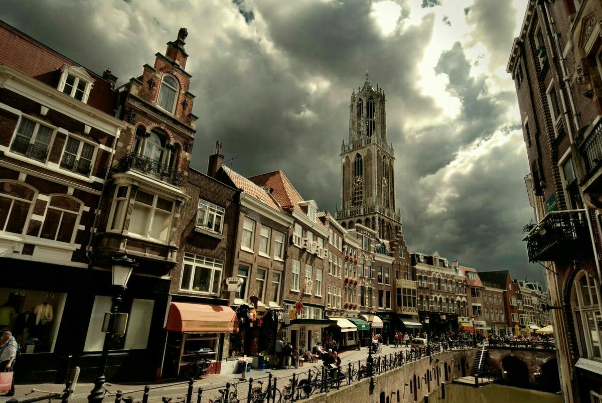 VariedArt's tweet photo. Utrecht, Netherlands. #amazingPhoto https://t.co/6nhfcJFA3k