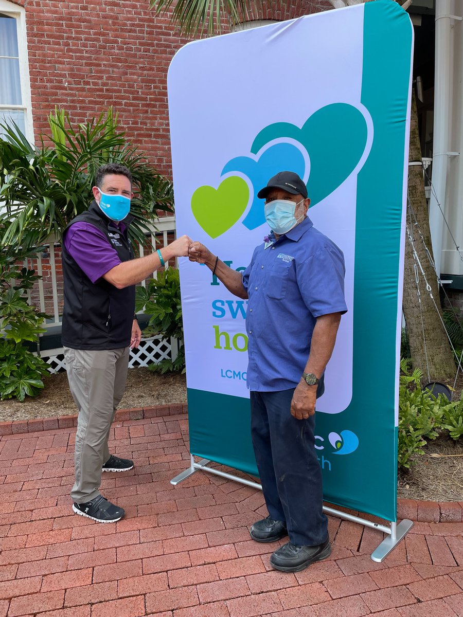 LCMCHealth's tweet photo. π BIG thank you to @hotelstvincent for housing a few of our @LCMCHealth families who canβt go home due to #HurricaneIda damage. #LittleExtras
ππ
#LouisianaStrong #NewOrleansProud https://t.co/9a788vlaEB