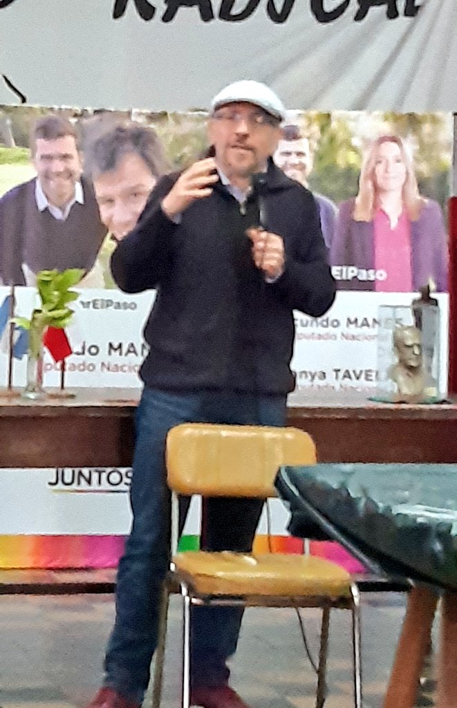 ClauDeLellis's tweet photo. Enorme gusto recibir y escuchar en San Antonio  de Areco al Diputado @fabiojquetglas, al Intendente @claudioarossi y a nuestro candidato @NanoPereaSADA
Tenemos candidatos inmensos en ambas listas!!
Gracias a los amigos @UCR_Areco @JRareco por la invitación!!
 #EsJuntos! 🤜🤛 https://t.co/BGXKZHe98P