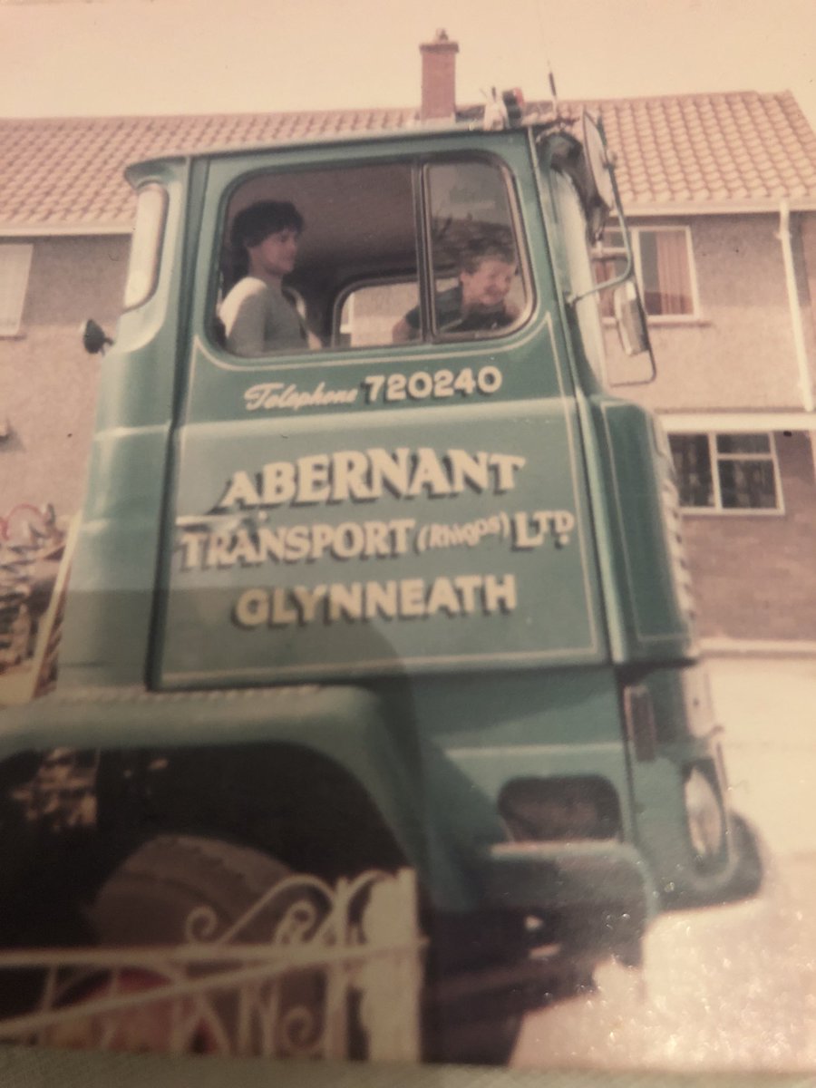 Just came across this photo of me cleaning my dads truck on a Sunday afternoon ready for a trip to the midlands on the Monday morning taken in the late 80s 😊