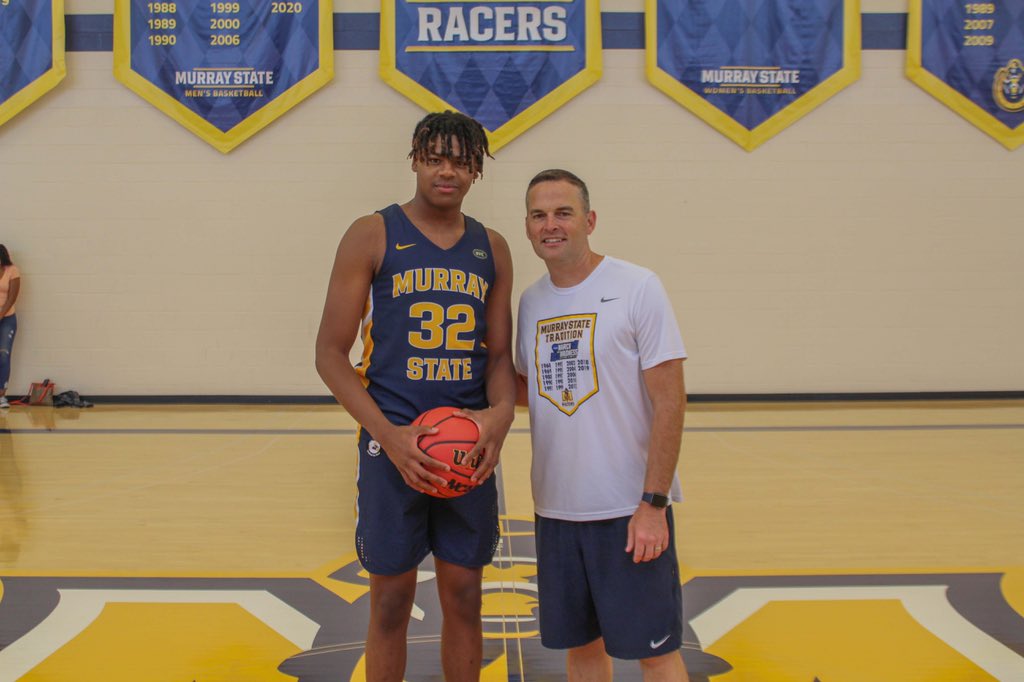 Nj_rudd7's tweet photo. Enjoyed the visit 🐎 💛@CoachCLong @CoachMcMahon @JaMorant https://t.co/IPhBDKMktg