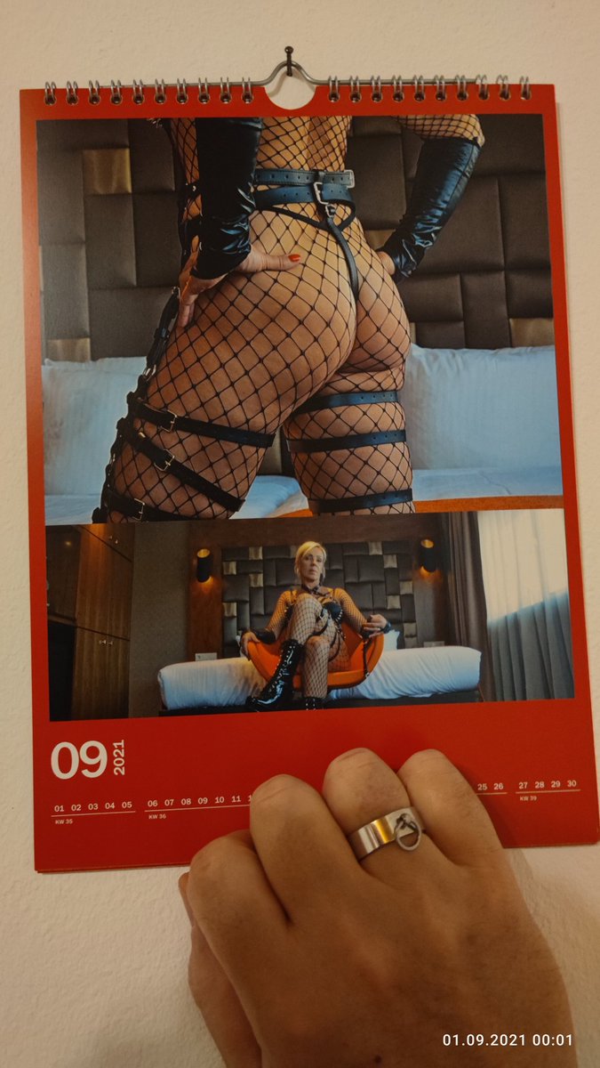 KokoonNky's tweet photo. Herrin @EvaMlle02495358 nur sie haben die Macht. Ich bin ihr Eigentum. Sie dürfen mit mir tun was Ihnen Spaß &amp; Freude bereitet Ich bin so dankbar,dass ich IHNEN, einer so stolzen und unbeschreiblich hübschen,sexy Lady dienen darf. Ihr Sklave Matthias @FetischGmbH #Herrin #femdom https://t.co/BZm4npUJG0