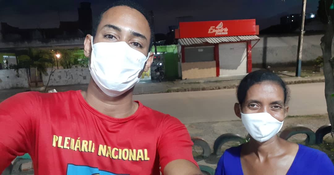 mnlmpe's tweet photo. Mobilização para o dia #7sforabolsonaro foi realizada nesta sexta(4), na Ocupação Roda Engenho no bairro do Engenho do Meio, Zona Oeste do Recife.

🚩MNLM-PE/OLMP🇧🇷

#ocupaçãorodaengenho
#olmp #mnlmpe #ocupar #forabolsonaro #engenhodomeio #Recife https://t.co/PKpCl4cvE7
