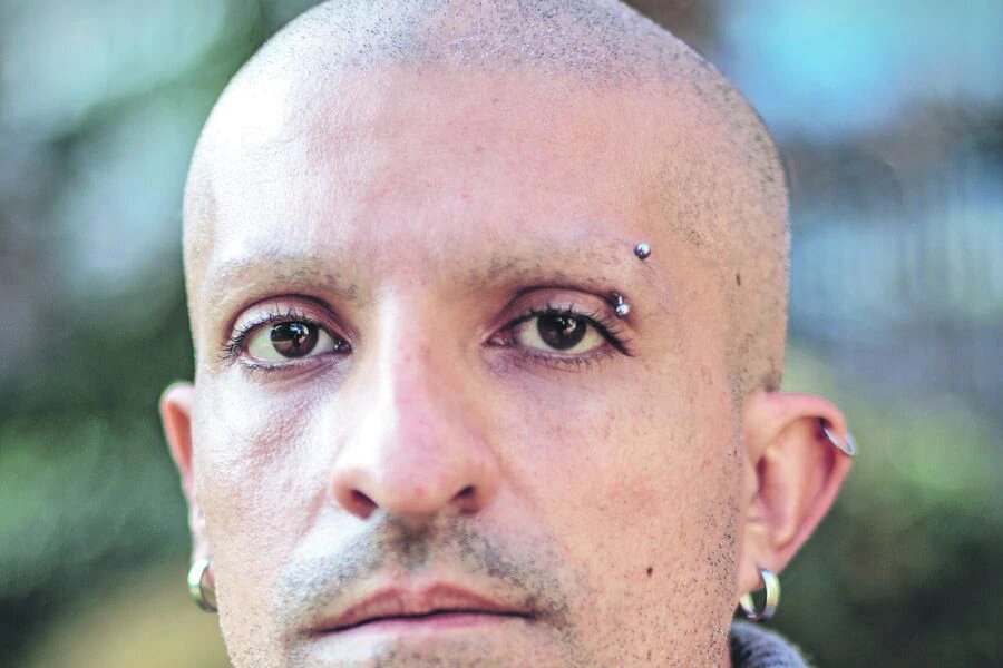 latercera's tweet photo. 🔴 #LTDomingo | Rojas Vade admite que no tiene cáncer: “Siento que me tengo que retirar de la Convención” https://t.co/PcXEHcuDGl https://t.co/Vxp5u4baok