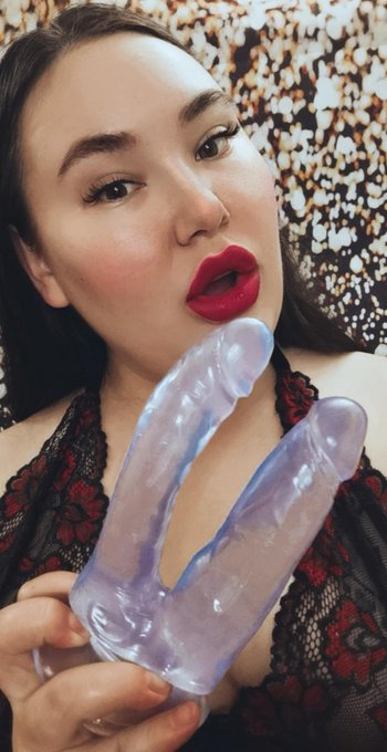 I just posted a video on #realloyalfans. Take a look here: https://t.co/isw6YOUYiK https://t.co/xIkS<a href="/tag/realloyalfans"class="tags">#realloyalfans</a>