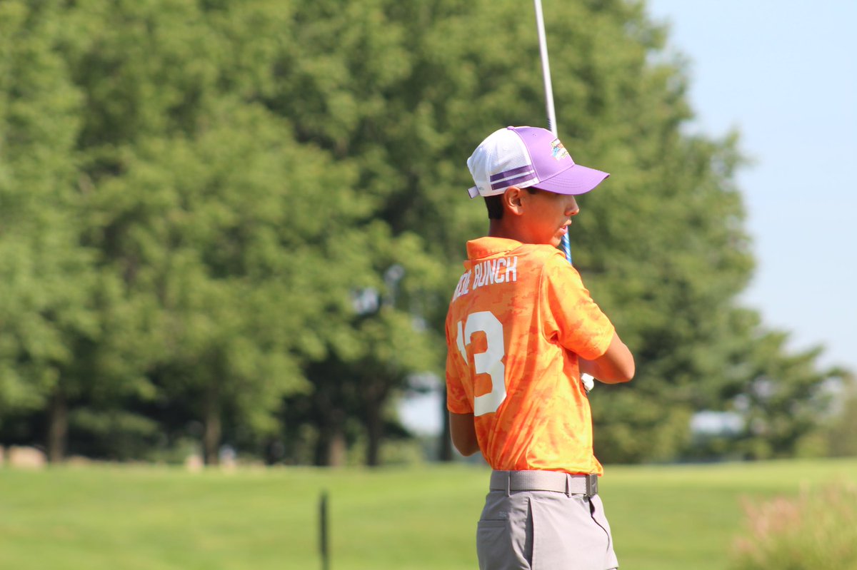 Congratulations to Captain Jim Wise and his Mallard Creek 17U Team on advancing to tomorrow’s PGA Jr. League Regional Championship finals as the #1 seed! Check out the full leaderboard below ⬇️ 

docs.google.com/spreadsheets/d…

#drivetothechampionship