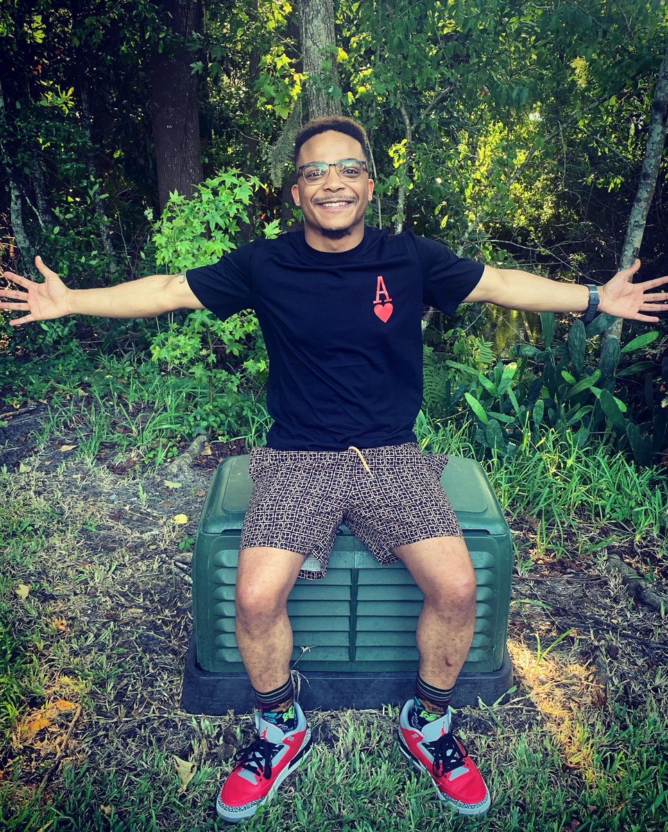 KDGX24's tweet photo. Pain behind that smile but not enough to not show it off !! 😁 https://t.co/diknfE0TlM