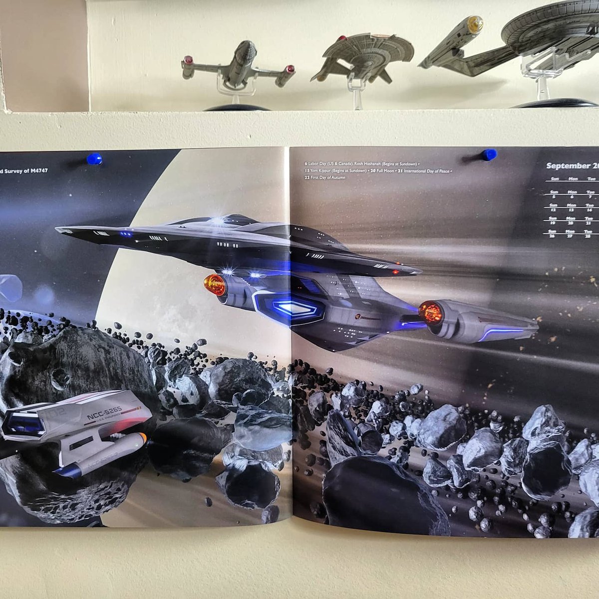 Kertrats's tweet photo. A few days late (I just got home after over a month away!), but here is my monthly #calendarchange post! #calendarchangeday #startrek #startrekdiscovery #startrekpicard https://t.co/wJK3rHp5j5