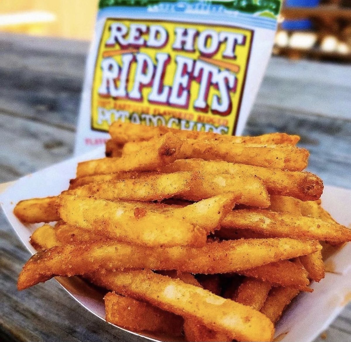 MacsLocalEats's tweet photo. Due to the unexpected closing of the Bluewood Taproom all orders for the remainder of the evening will have to be to-go. We apologize for the inconvenience this may cause. 

NOW TILL CLOSE TONIGHT ONE FREE ORDER OF FRIES WITH EVERY TICKET! #RipFries 

We are serving  till 10pm. https://t.co/0TdTU5Indy
