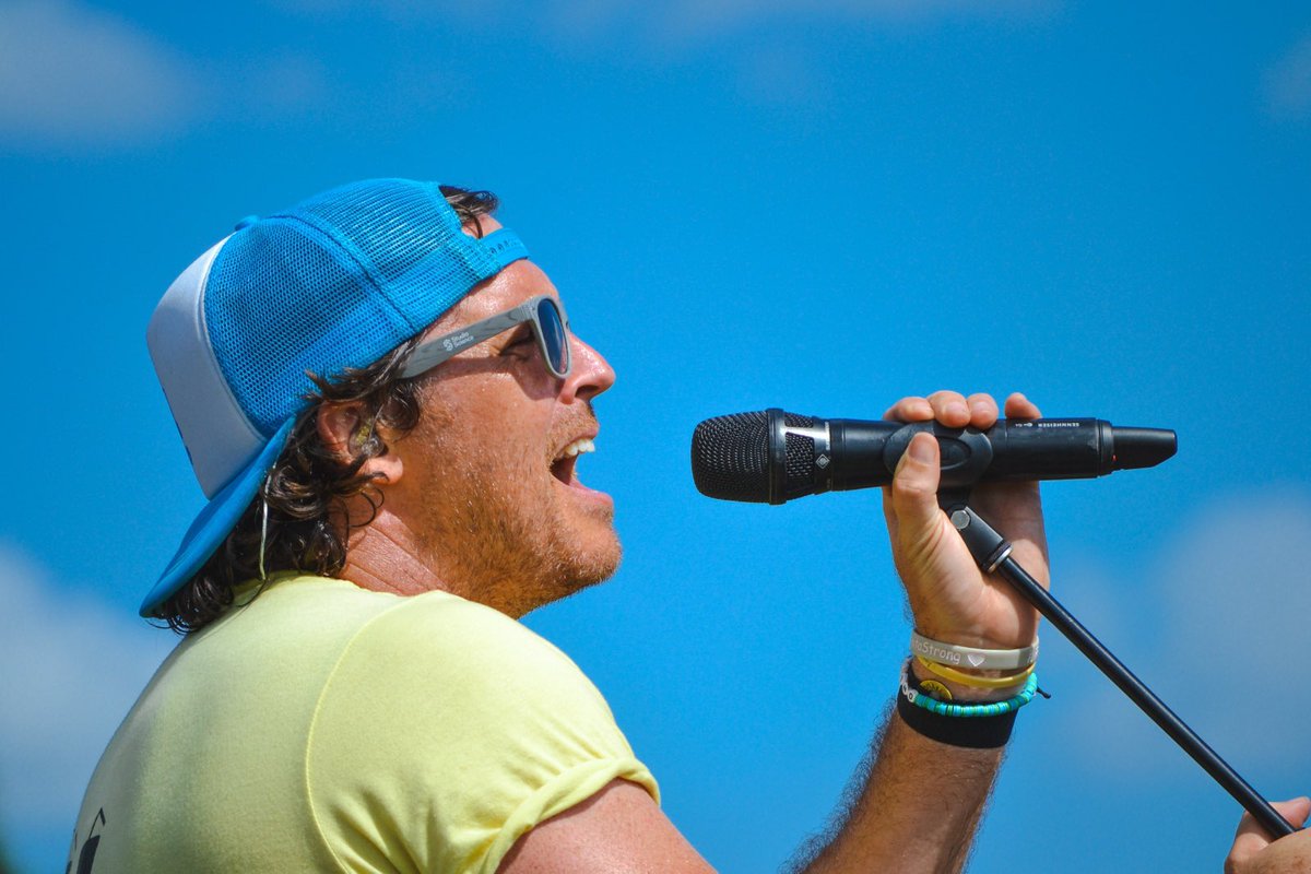 ClaytonAnderson's tweet photo. blue skies and let’s go Hoosiers. college football begins. see ya at Lake Wawasee Sunday at 6p and Geist Reservoir Monday at 1p

📷 @AlreadyTakenPro 

#thelaketour #claytonanderson #summervibes #westboggs #onlyus #concert #livemusic https://t.co/MqYGIXuVZz