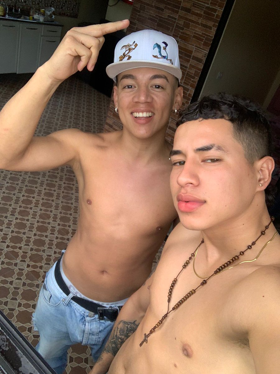 FelipeG70161290's tweet photo. ⚡🖤😈💸🔥Retwittear pues 🔥 https://t.co/wWCtPl3wTY