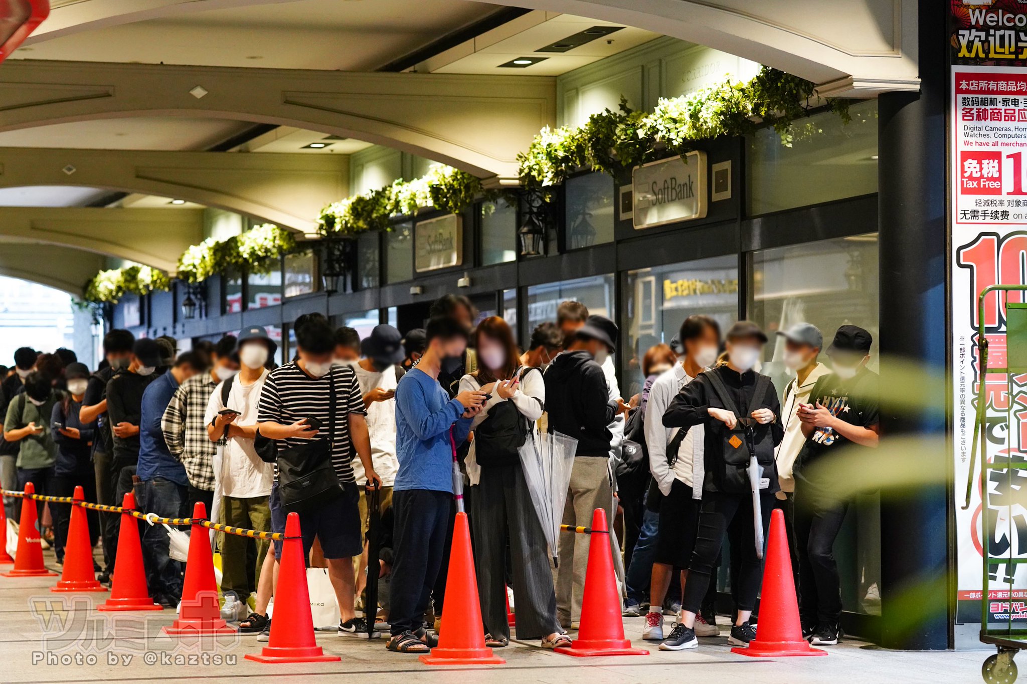 ﾂﾙﾐﾛﾎﾞ ヨドバシakiba 日曜日7 30頃ポケモンカード再入荷分完売 約550人がならび あさはやくから長い列をつくる