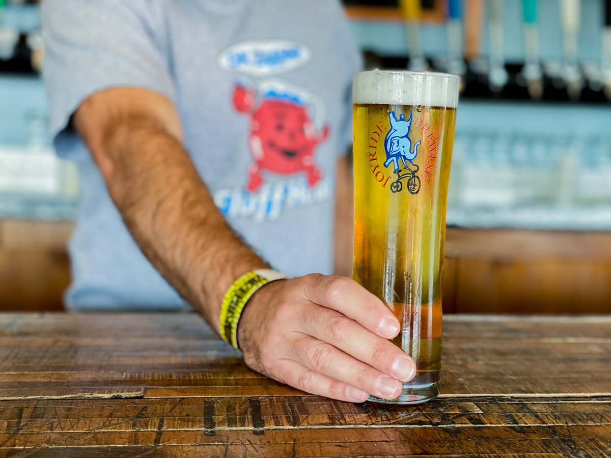 Introducing Plumage, a single-hopped Pilsner w/ Kolibri, a new Slovenian hop. And like the multiple layers, colors, and patterns of a hummingbird’s feathers, this hop is equally as varied, with black currant, lychee, white grape, &amp; straw flavors. Brewed for birds of all feathers.